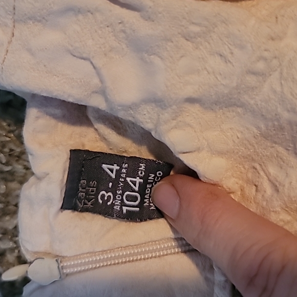 STUNNING EMBROIDED DRESS FRILLS PUFF SLEEVES WITH POCKETS - Picture 4 of 9